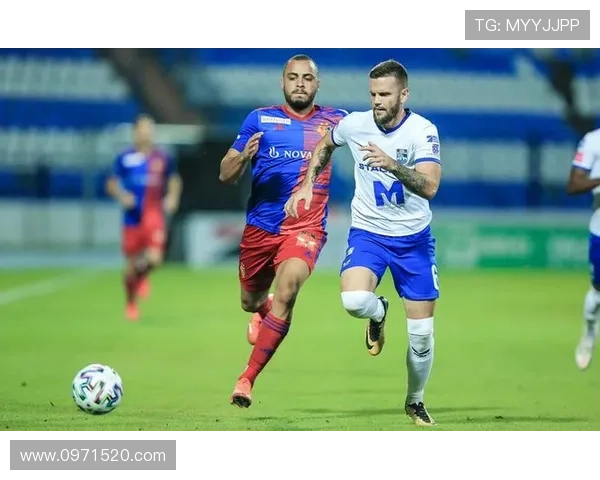 一月转会助力保级 斯特雷费扎与埃尔菲奇精彩表现